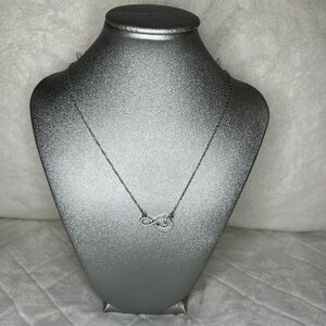 INFINITY SYMBOL WITH HEART NECKLACE STAINLESS STEEL 18K GOLD PLATED